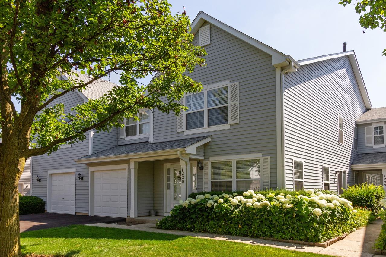 1220 Orleans Dr., Mundelein, IL 60060