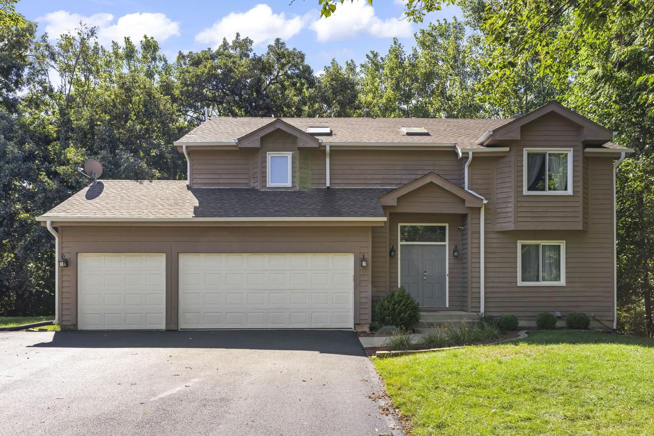 11 Roanoke Ct., Bolingbrook, IL 60440