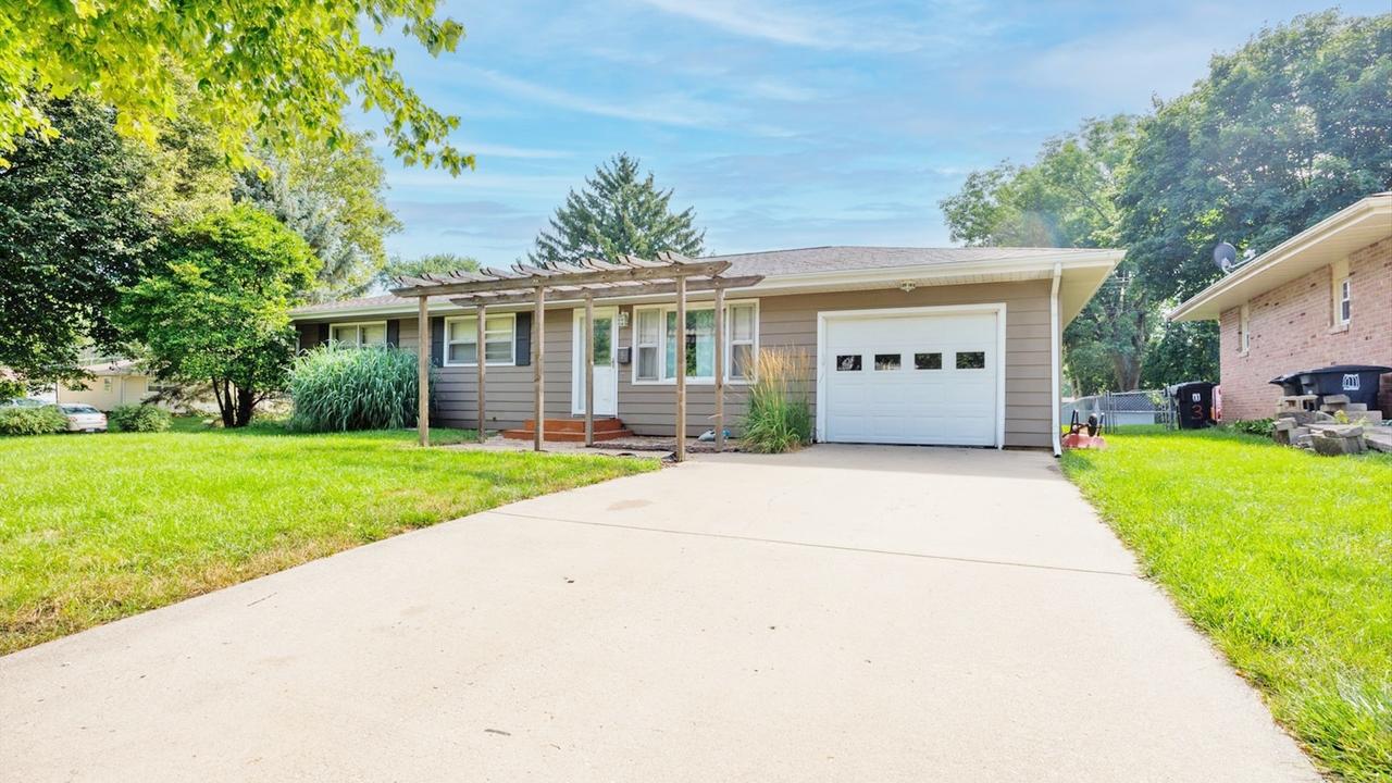 5 Ardith Dr., Normal, IL 61761