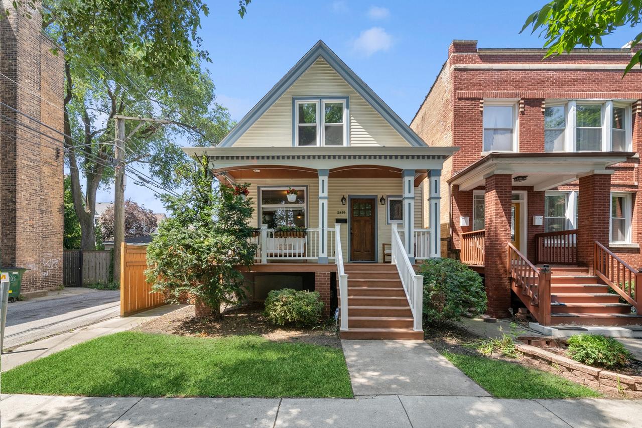 2614 N St Louis Ave., Chicago, IL 60647