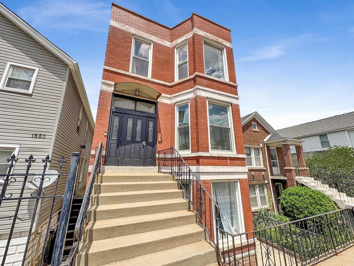 1848 W Cermak Rd. #3, Chicago, IL 60608