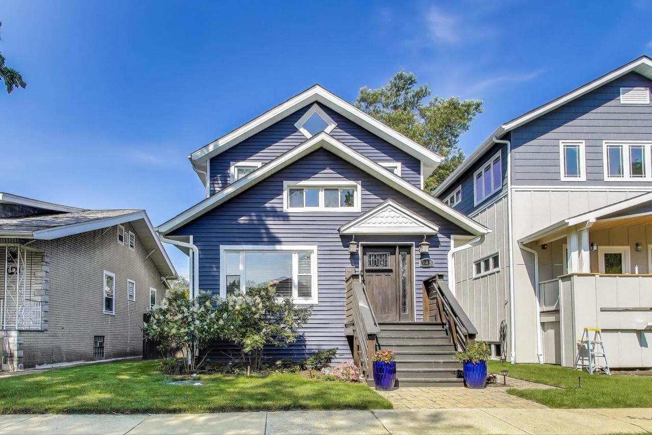943 N Lombard Ave., Oak Park, IL 60302