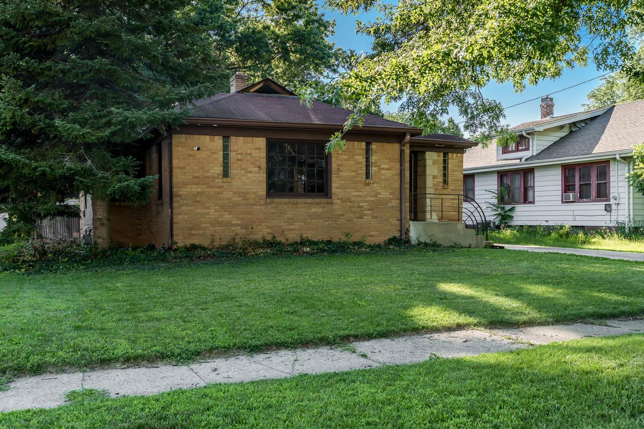 224 N Rockford Ave., Rockford, IL 61107