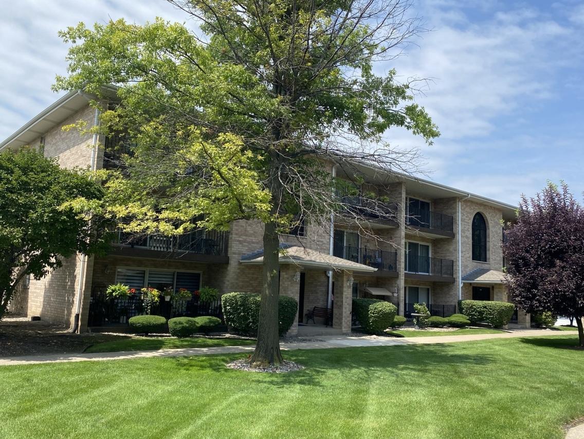 10248 Southwest Hwy. #3D, Chicago Ridge, IL 60415