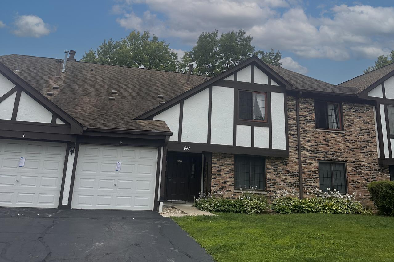 841 Yosemite Tr. #C, Roselle, IL 60172