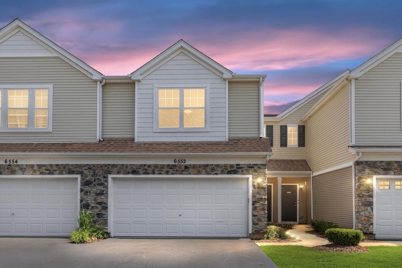 6552 Marble Ln., Carpentersville, IL 60110