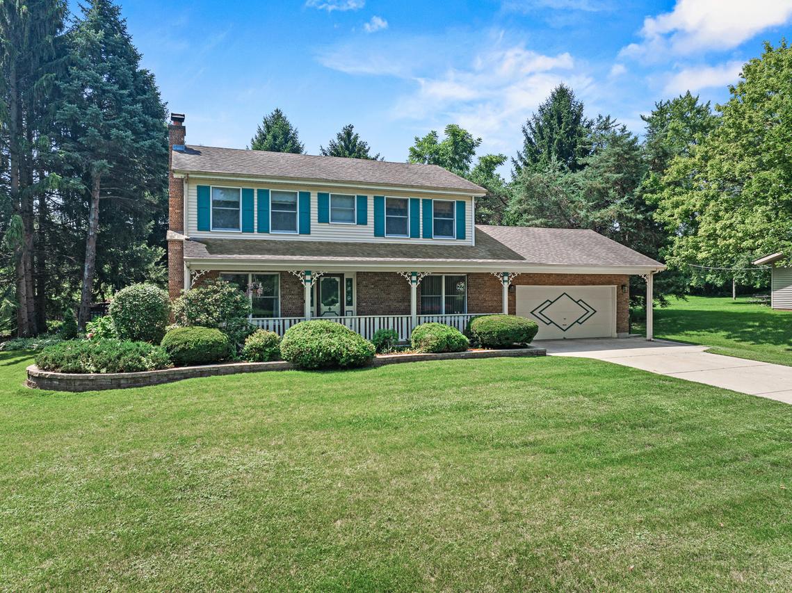 35W225 Crescent Dr., Dundee, IL 60118