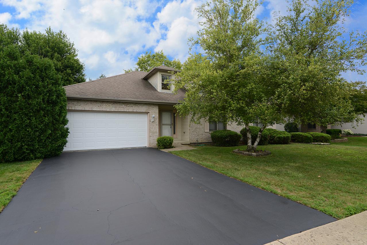 406 Windsor Dr., Oswego, IL 60543