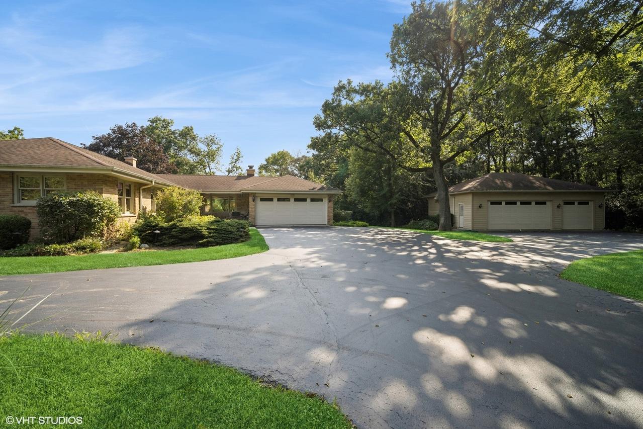 170 N Rainbow Rd., North Barrington, IL 60010