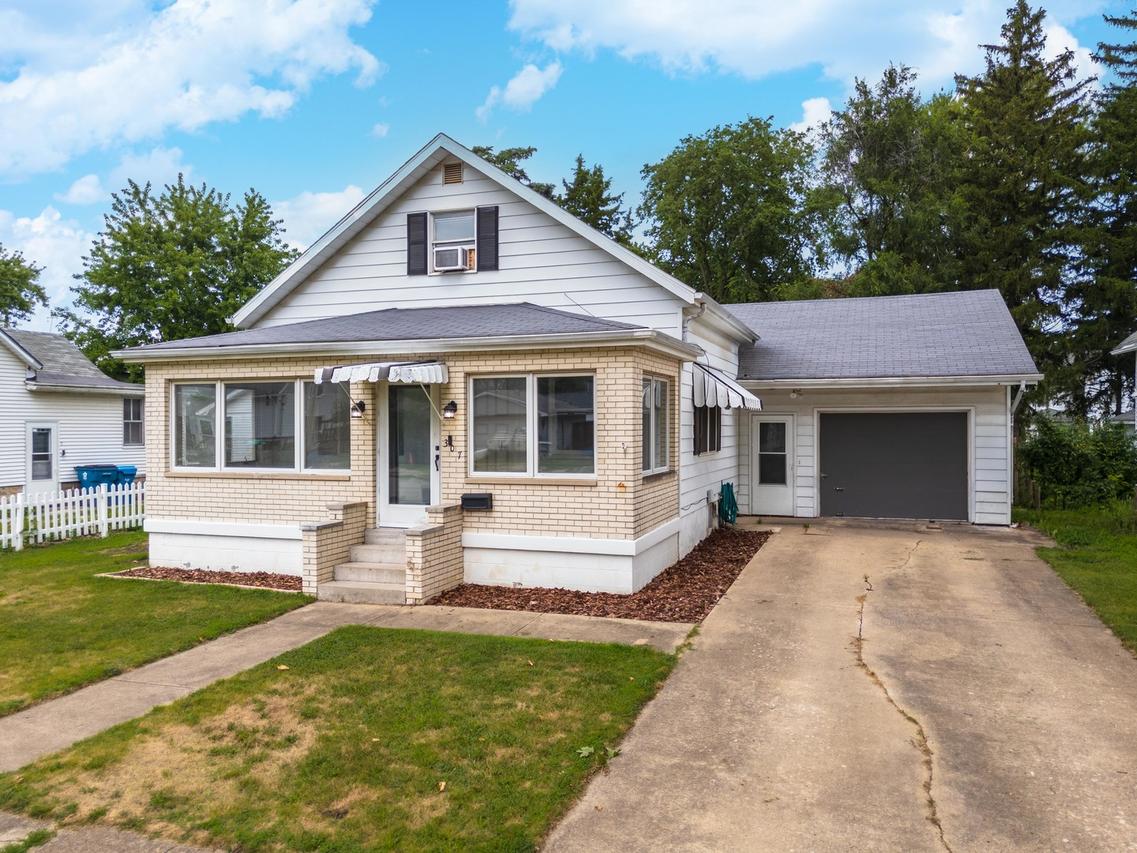 307 W North St., Pontiac, IL 61764
