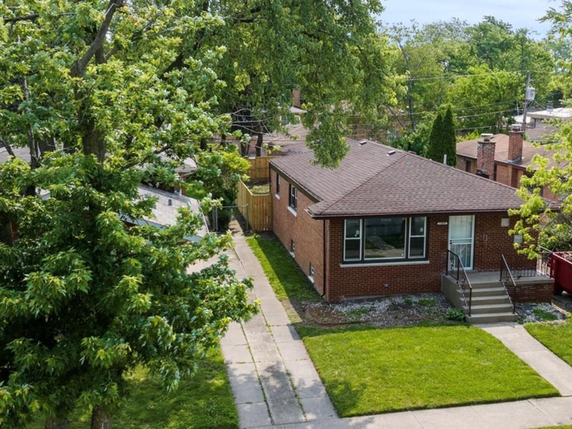 15035 Evers St., Dolton, IL 60419