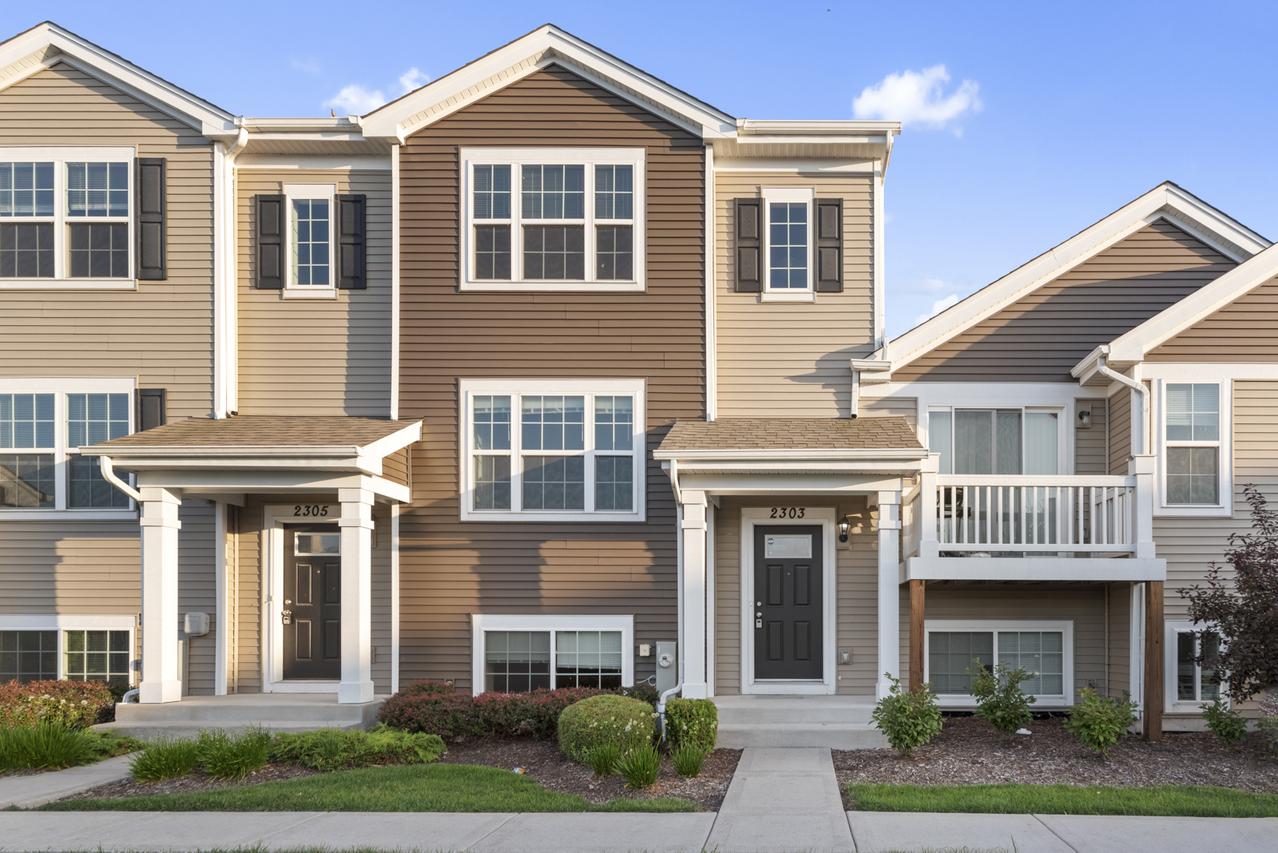 2303 Upland Rd., Pingree Grove, IL 60140