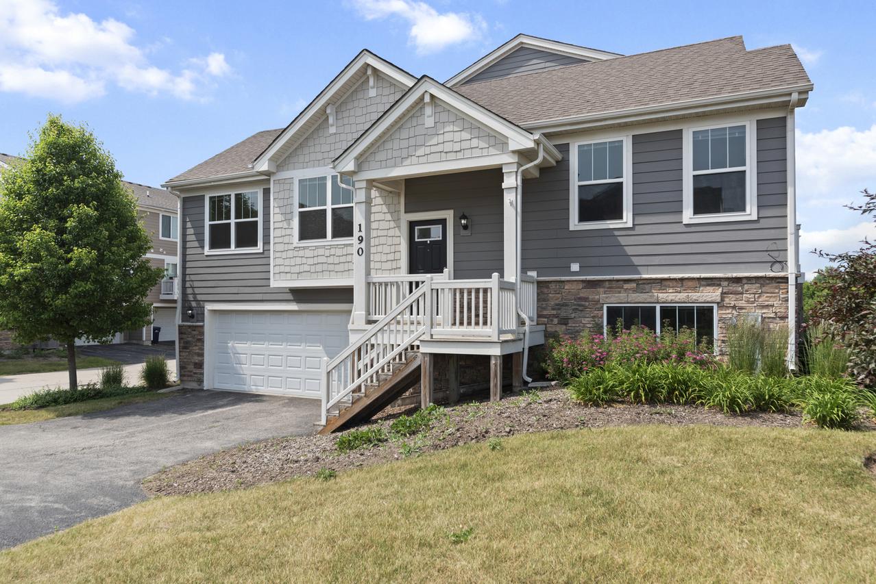 190 Goldenrod Dr., Elgin, IL 60124
