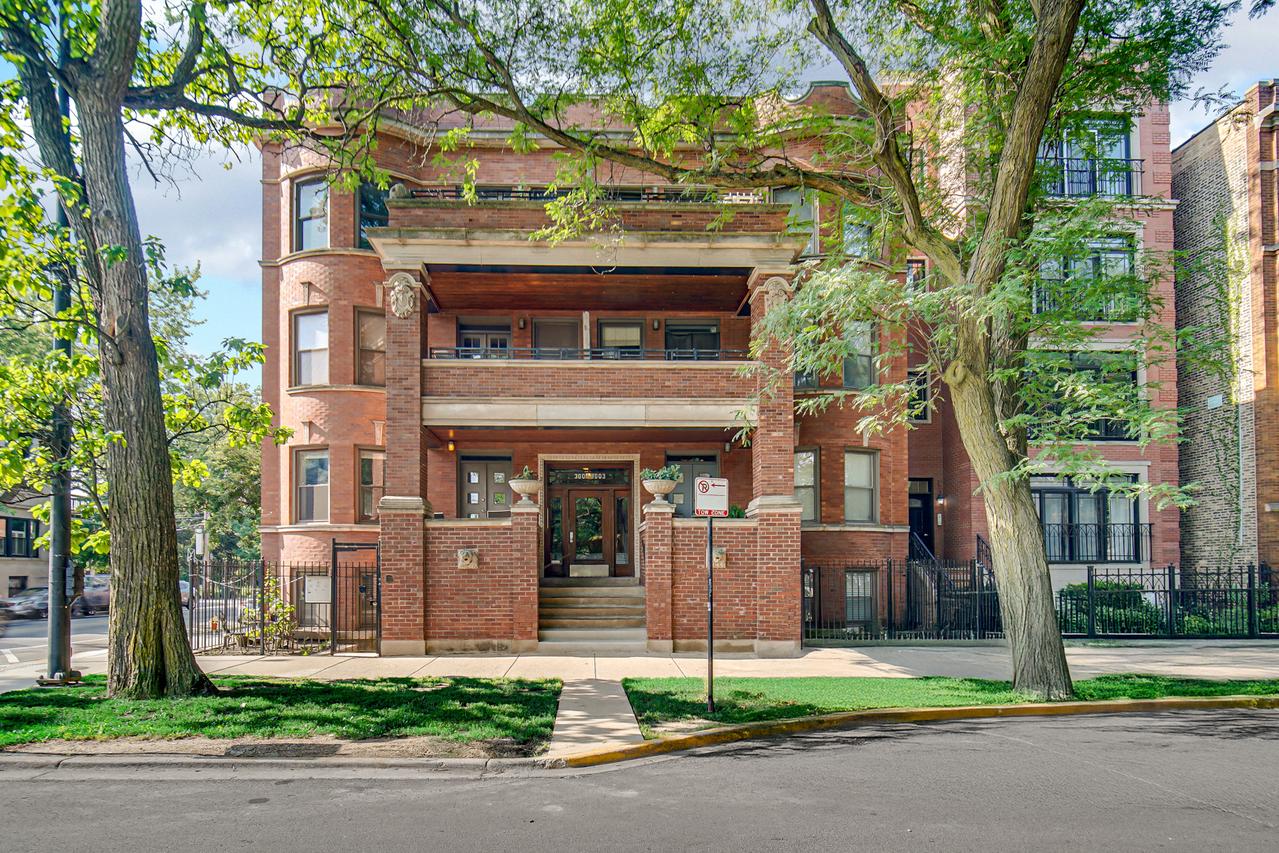 3001 W Logan Blvd. #1, Chicago, IL 60647