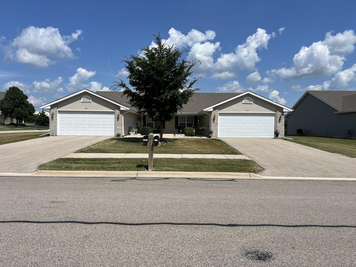 4529/4531 Squaw Valley Dr., Loves Park, IL 61111
