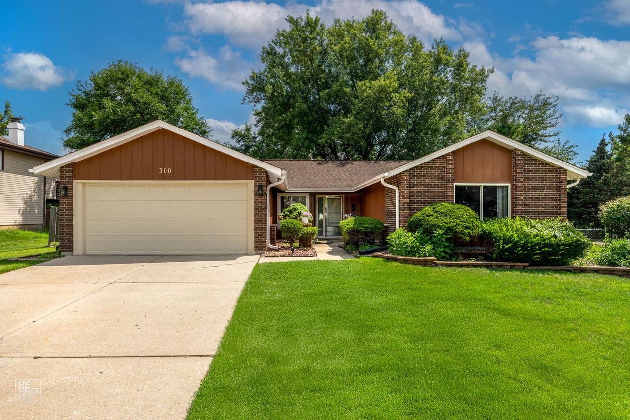 300 Byron Ave., Bloomingdale, IL 60108