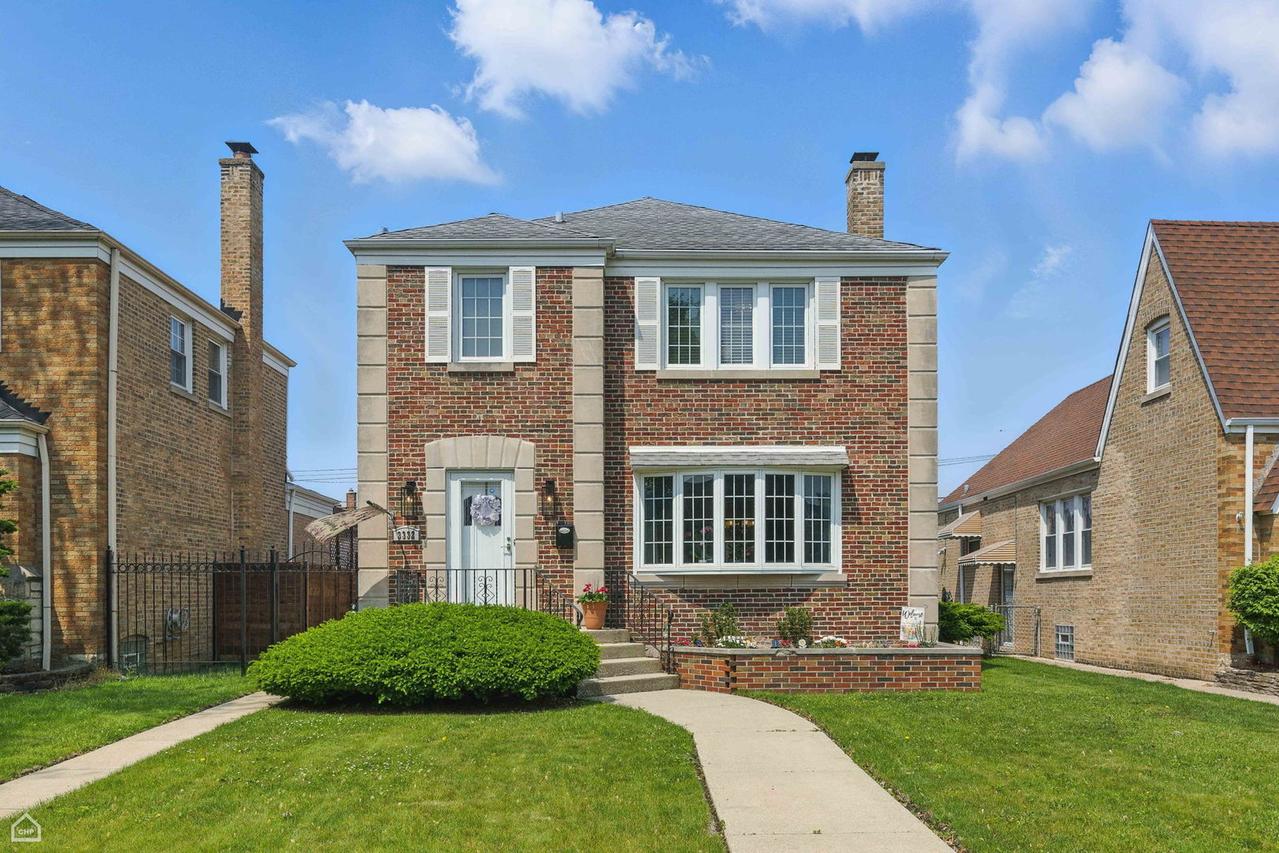 3332 N Newcastle Ave., Chicago, IL 60634