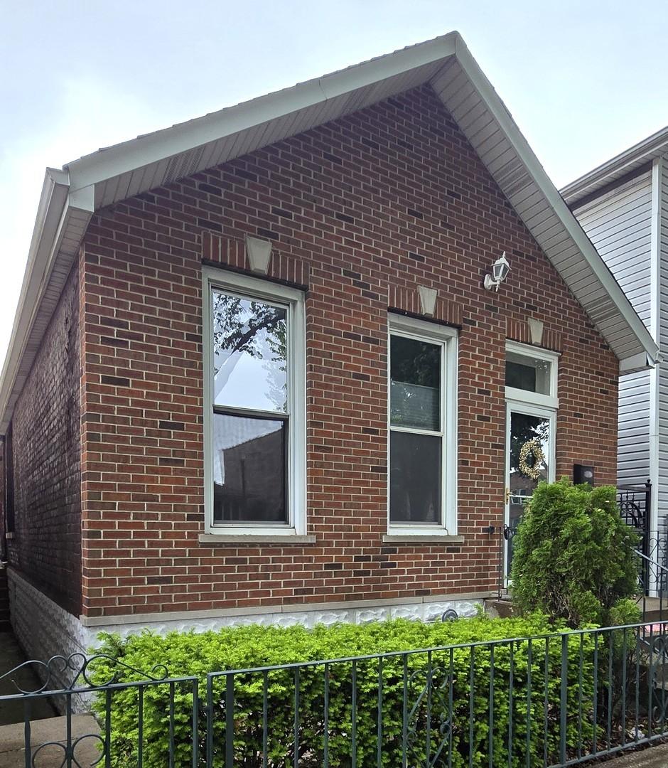 3708 S Emerald Ave., Chicago, IL 60609