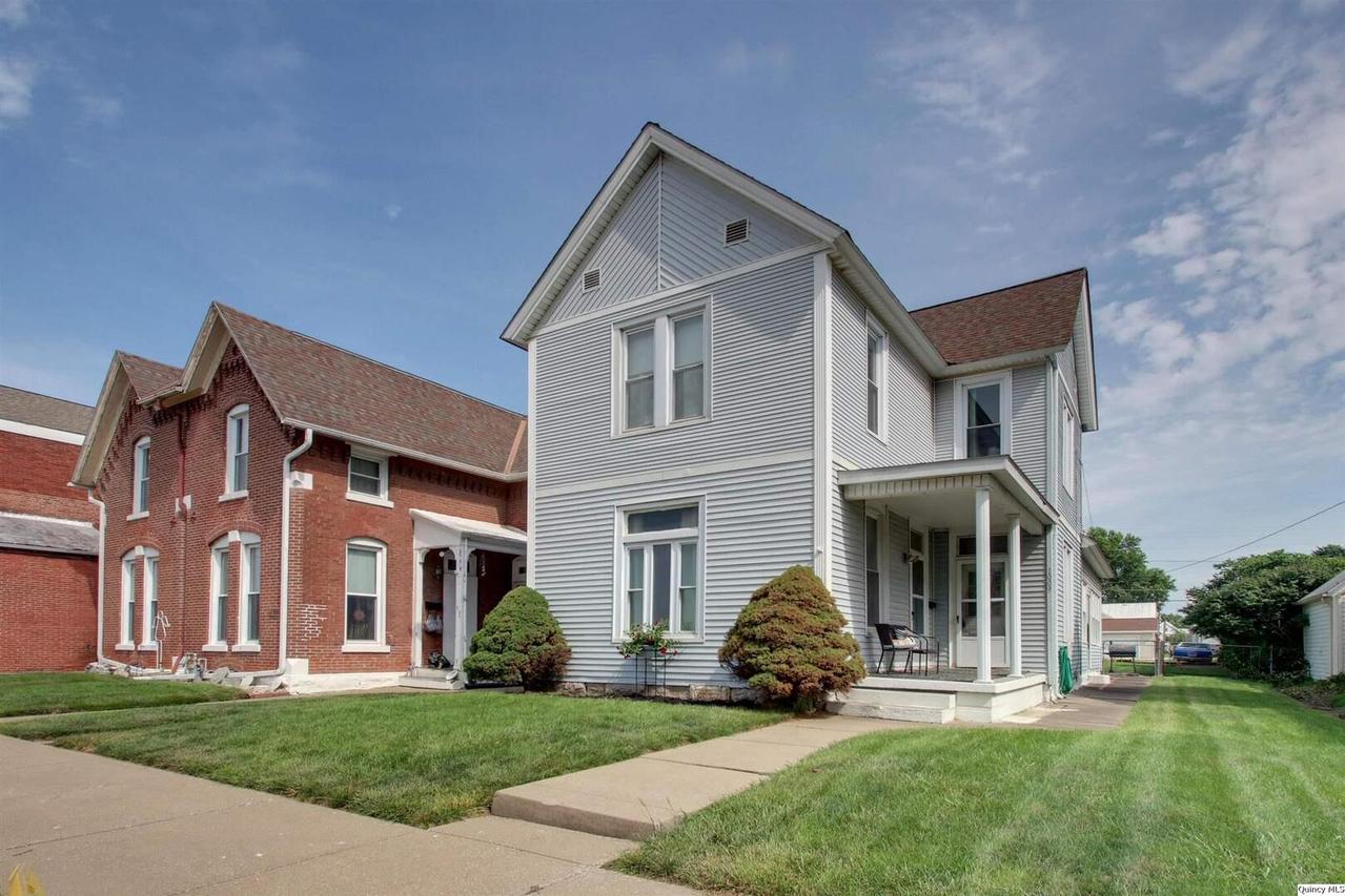 1009 Monroe St., Quincy, IL 62301