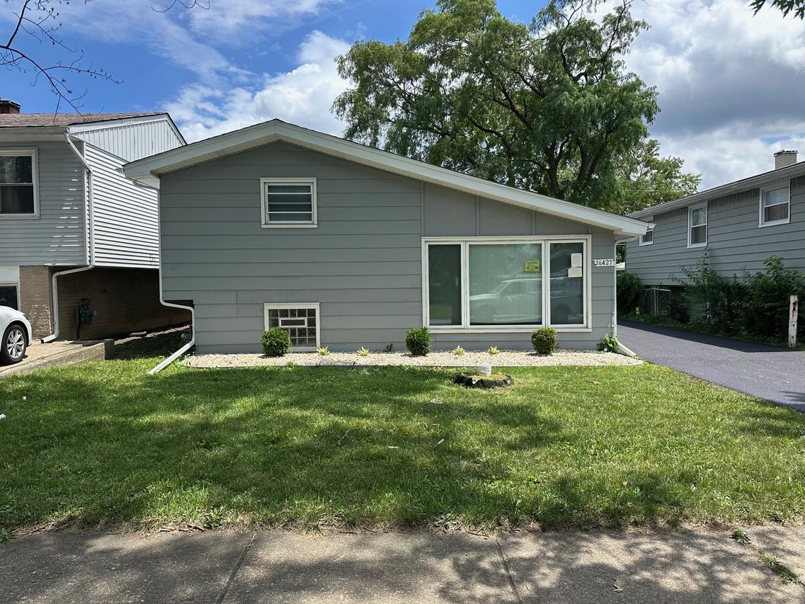 16427 Wolcott Ave., Markham, IL 60428