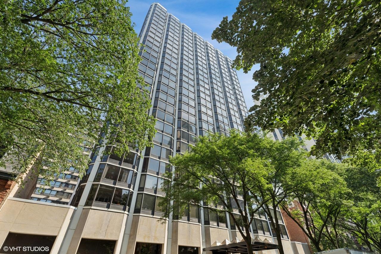 50 E Bellevue Pl. #903, Chicago, IL 60611
