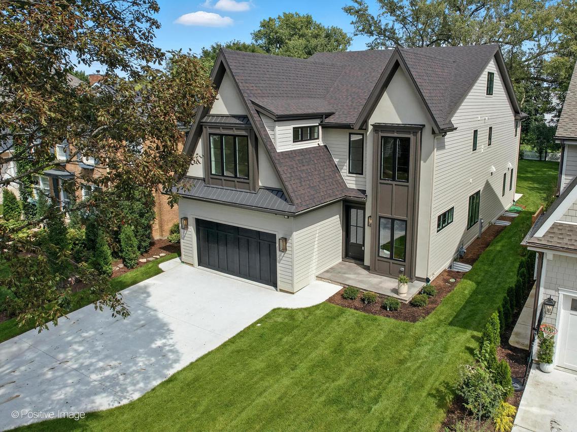 4443 Howard Ave., Western Springs, IL 60558