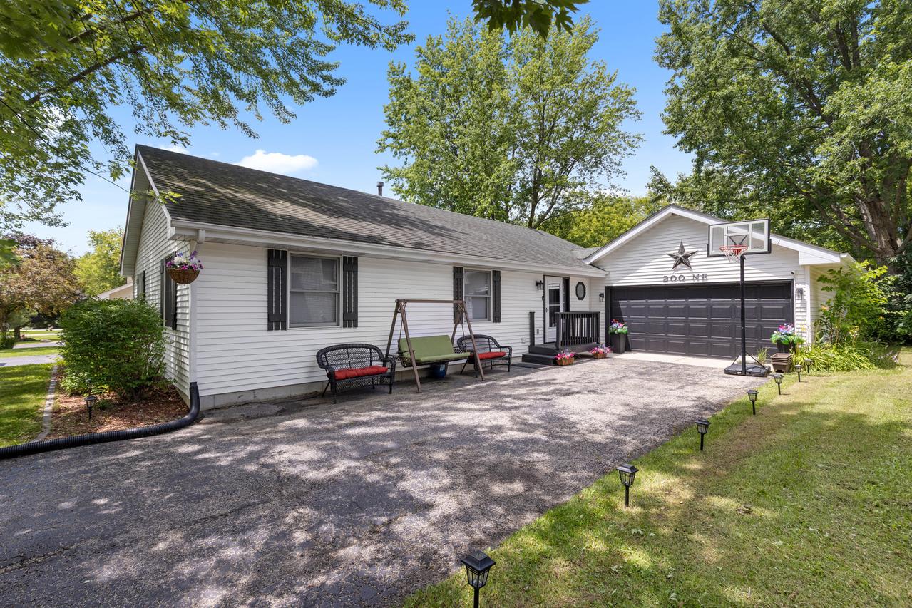 200 Bounty Dr., Poplar Grove, IL 61065