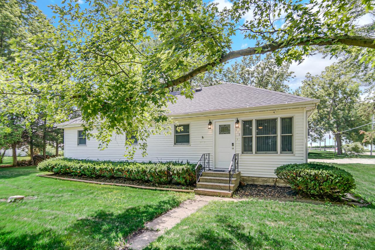 318 W Main St., Gardner, IL 60424