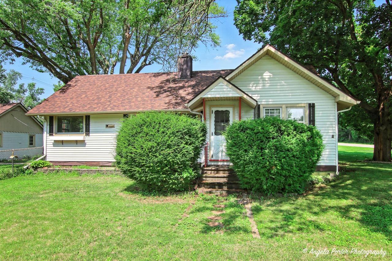 4713 Mccullom Lake Rd., Mchenry, IL 60050