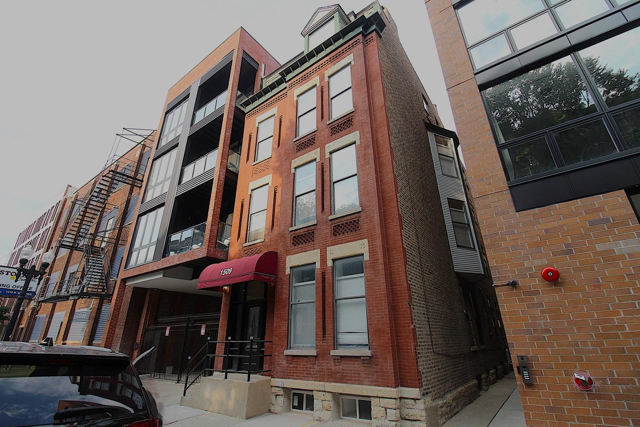 1509 N Sedgwick St., Chicago, IL 60610