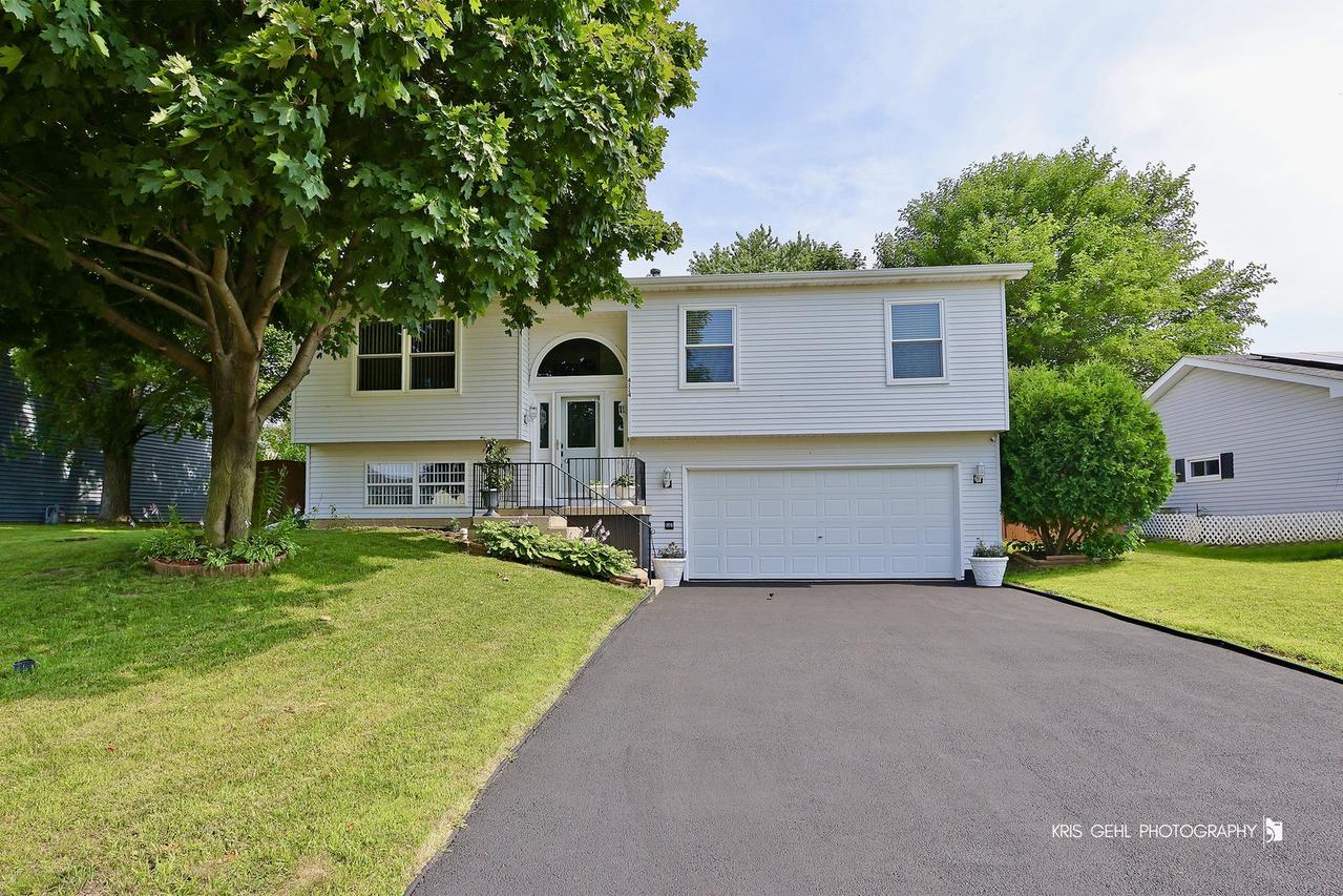 4114 Luckie Ct., Zion, IL 60099