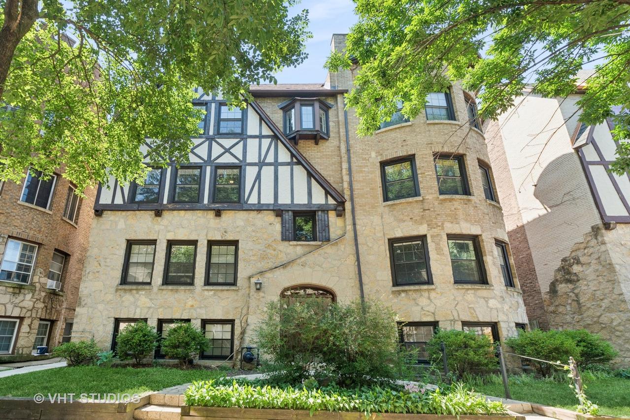 7446 N Hoyne Ave. #2, Chicago, IL 60645