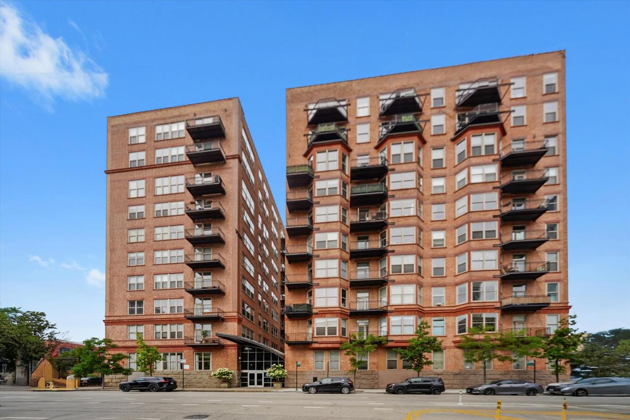 500 S Clinton St. #1011, Chicago, IL 60607