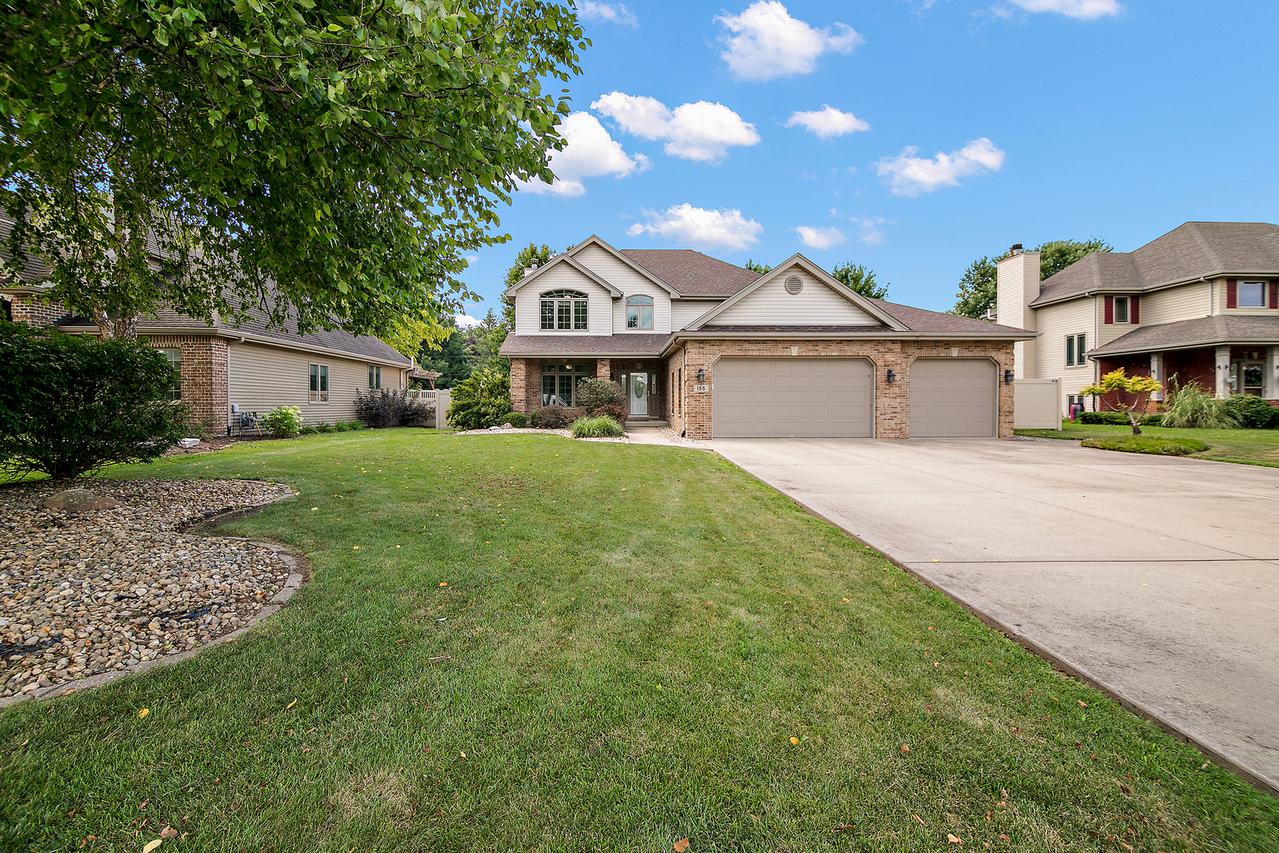 155 Barrington Dr., Bourbonnais, IL 60914