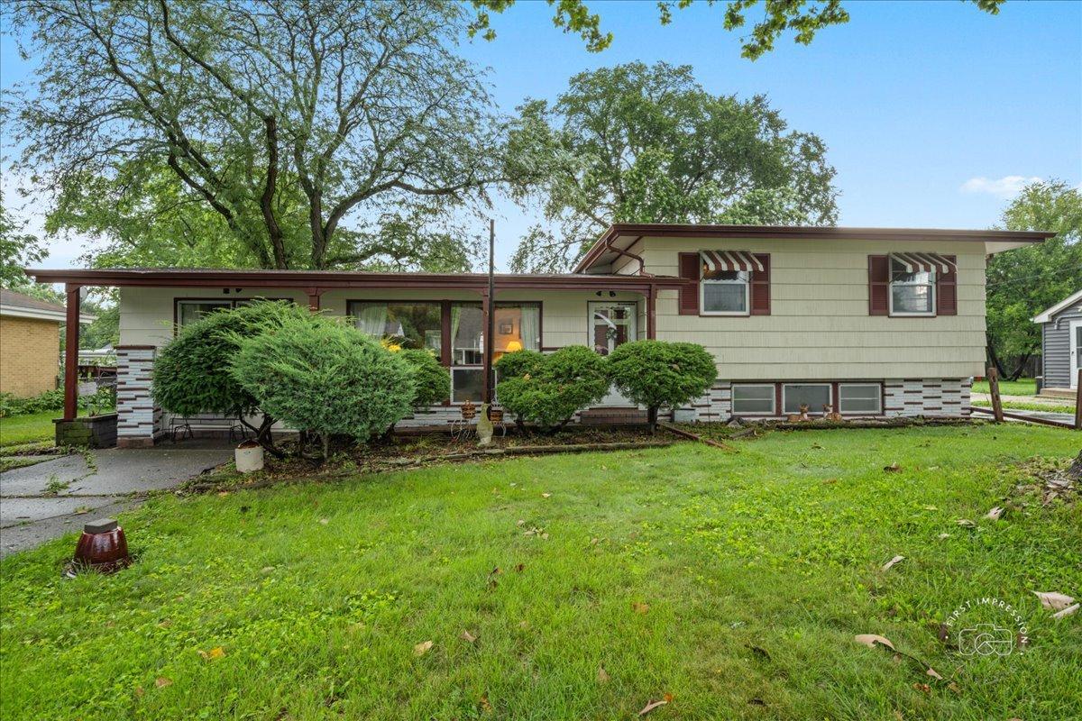 614 N Glenwood Pl., Aurora, IL 60506