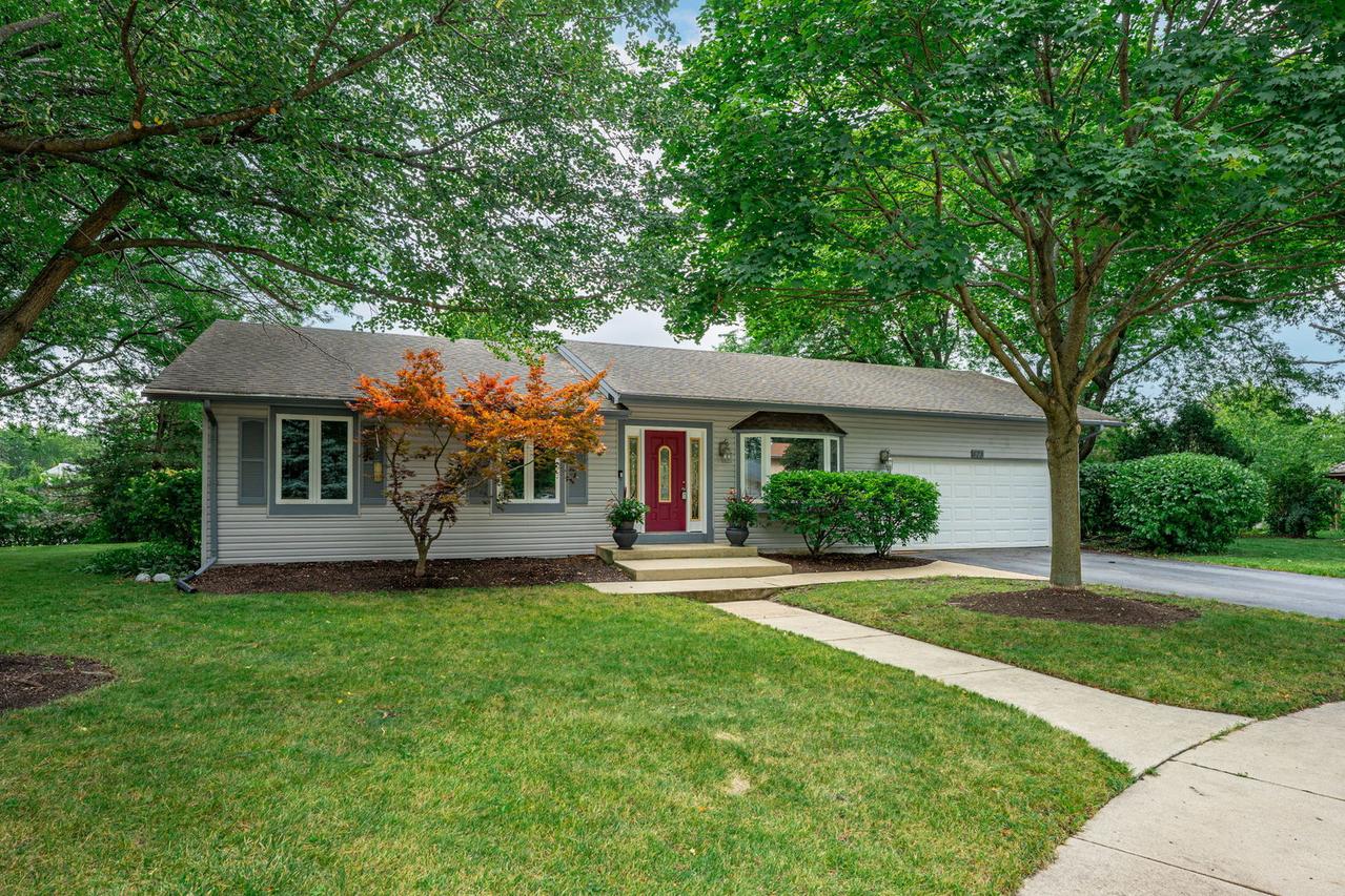 823 Anchor Ct., Bartlett, IL 60103