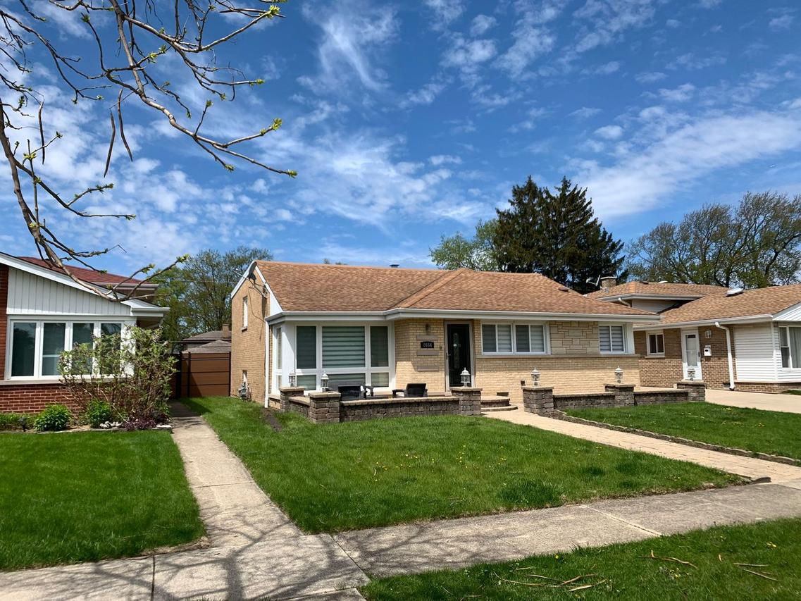 8654 N Oketo Ave., Niles, IL 60714