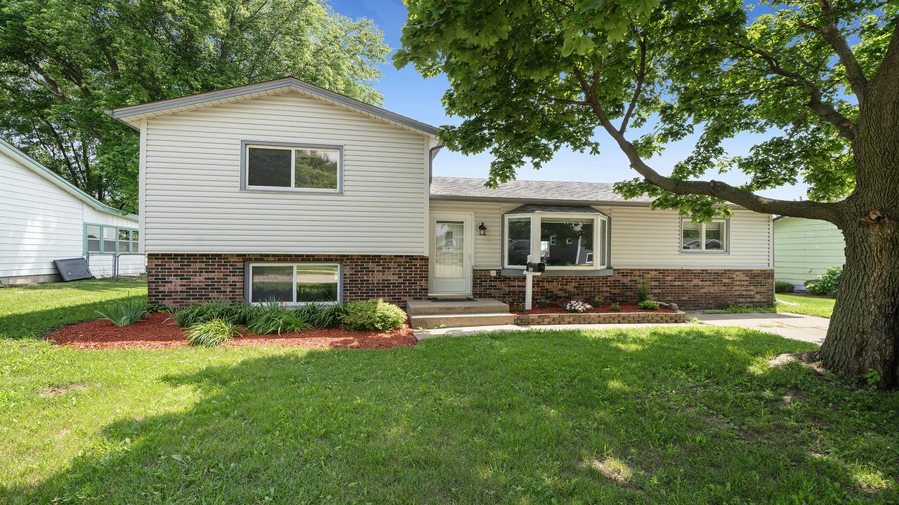 722 W 12th St., Belvidere, IL 61008