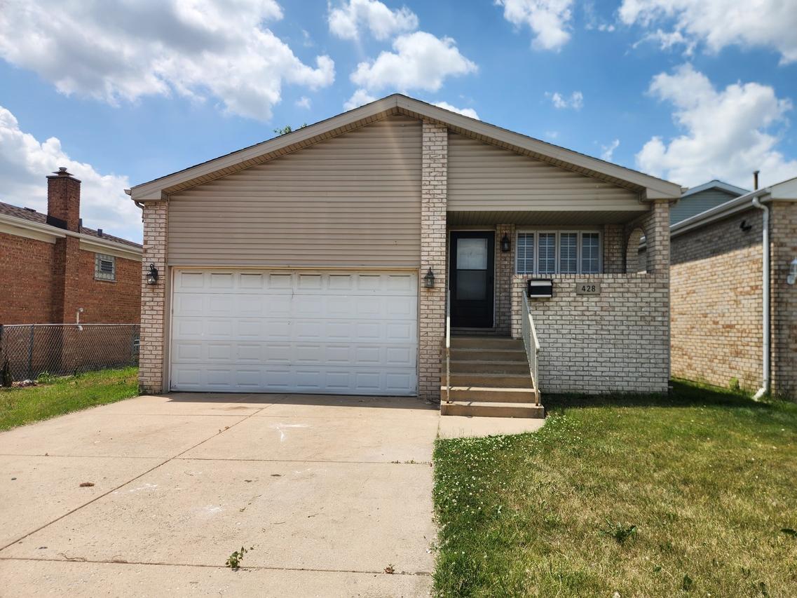 428 Saginaw Ave., Calumet City, IL 60409