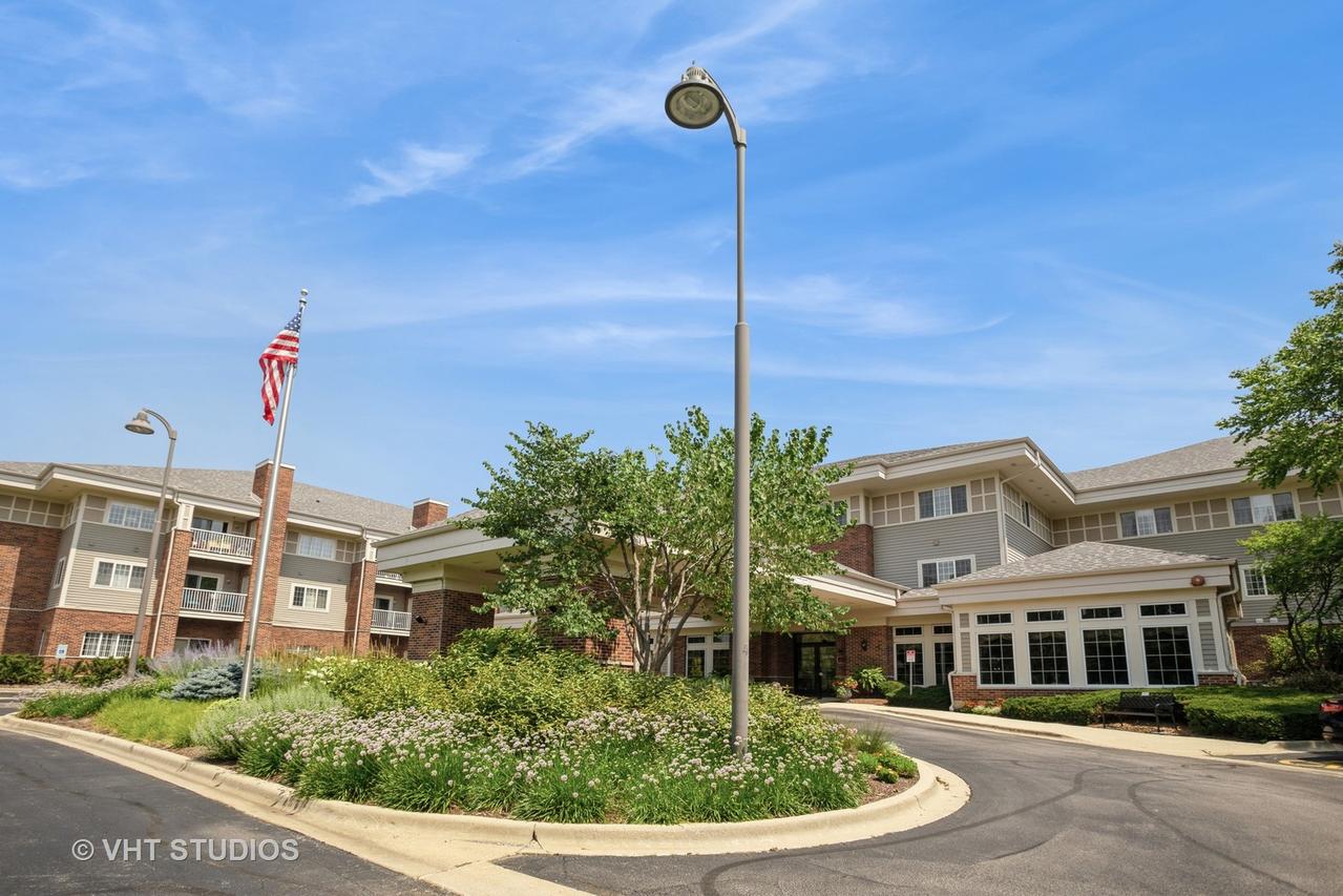 801 N Mclean Blvd. #224, Elgin, IL 60123