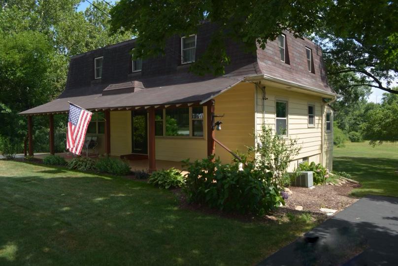 5531 W Hilltop Rd., Monee, IL 60449