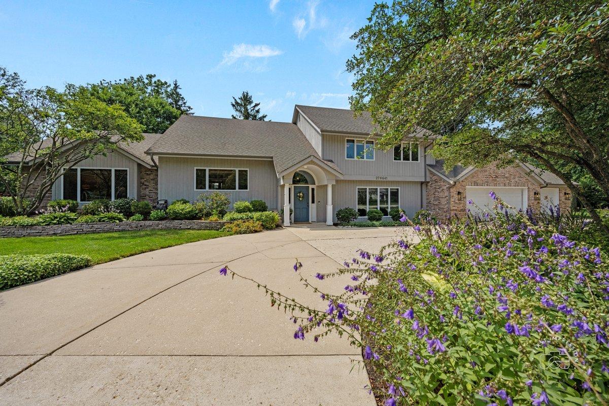 27W641 North Ln., Naperville, IL 60540