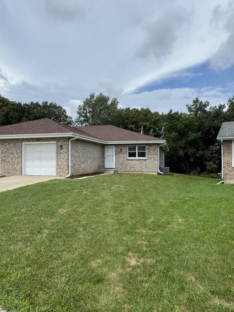 2532 Red Oak Tr., Crest Hill, IL 60403
