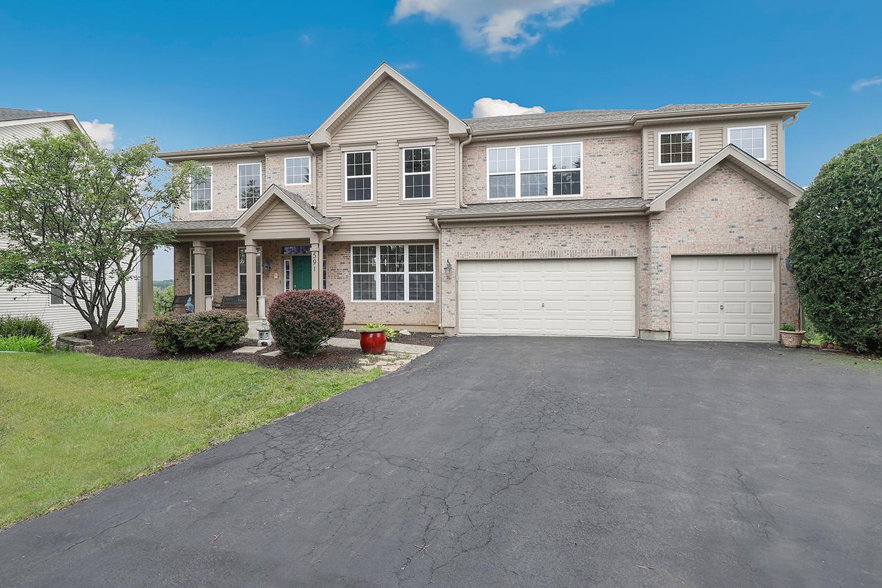 591 Barclay Dr., Bolingbrook, IL 60440