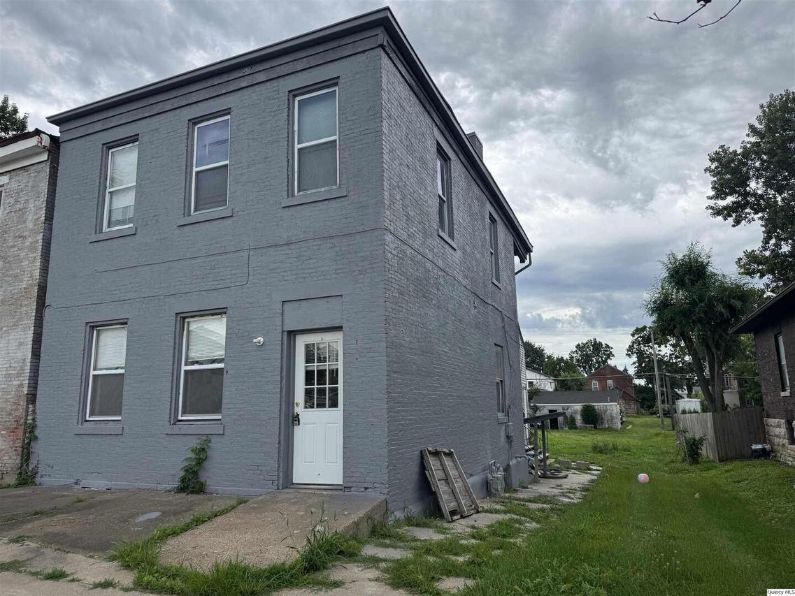930 State St., Quincy, IL 62301