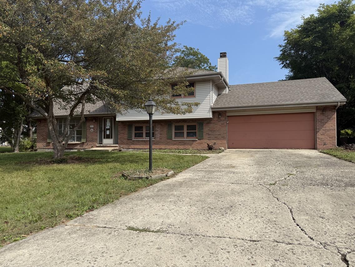 1930 Heather Ln., Joliet, IL 60431