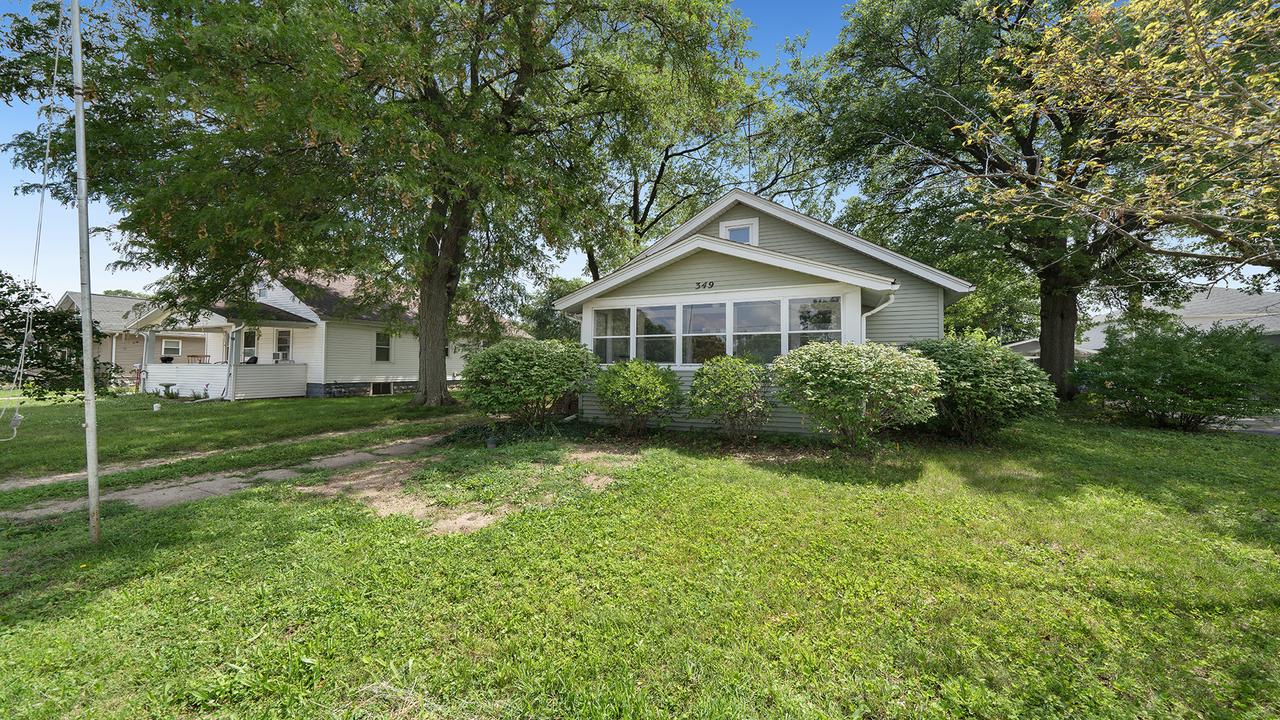 349 Grand Ave., Loves Park, IL 61111