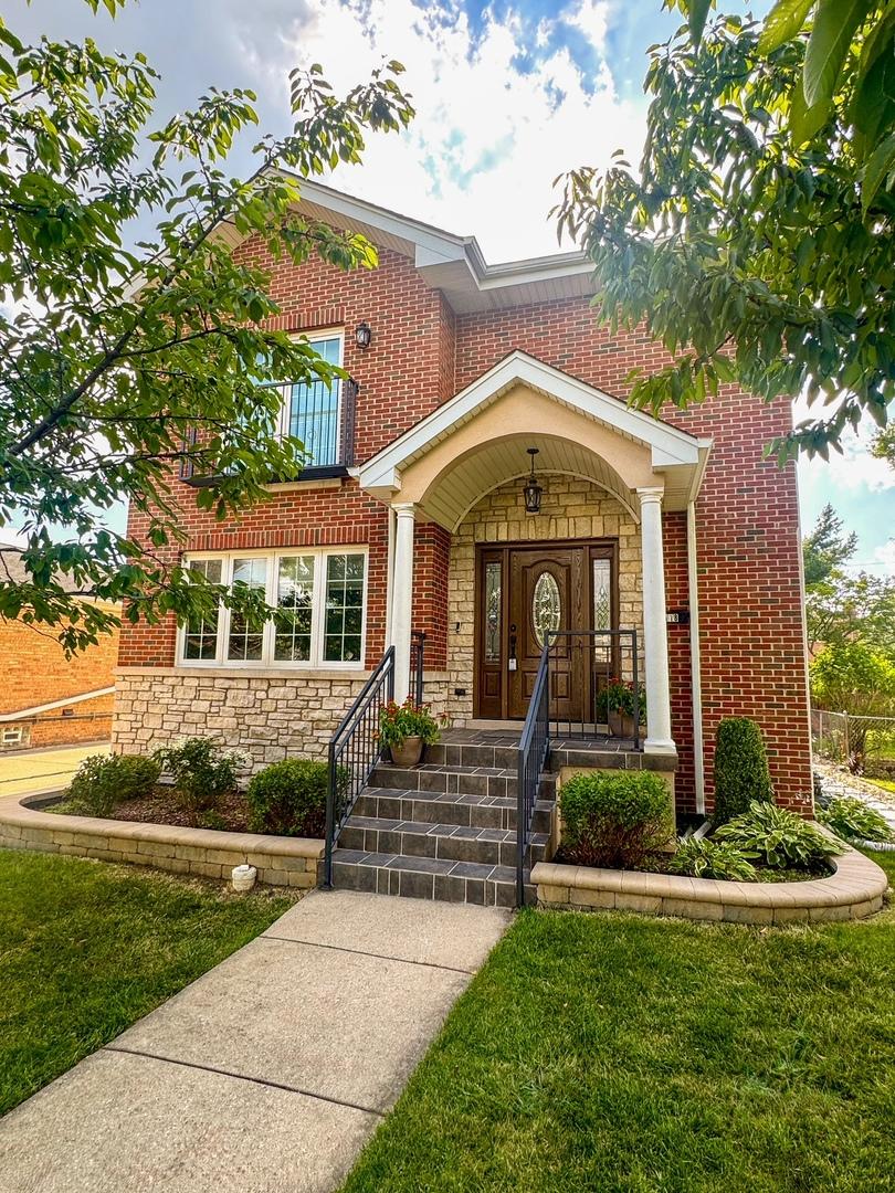 8118 N Overhill Ave., Niles, IL 60714