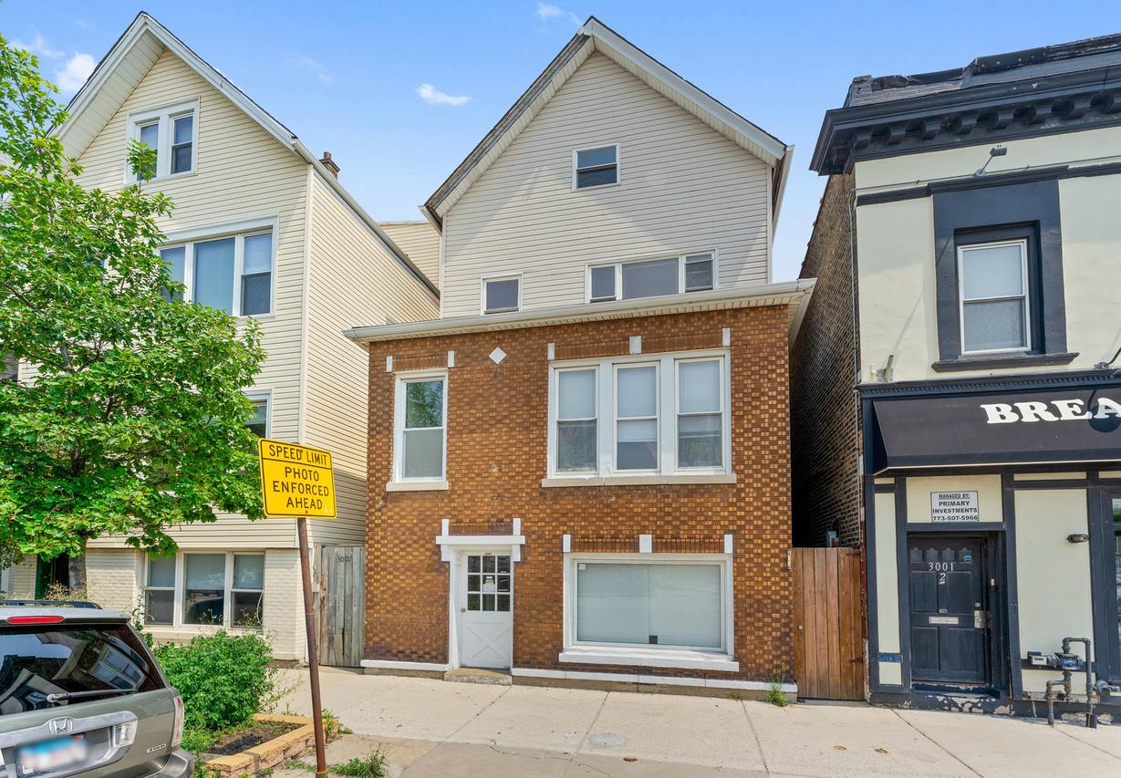 3003 N Ashland Ave., Chicago, IL 60657