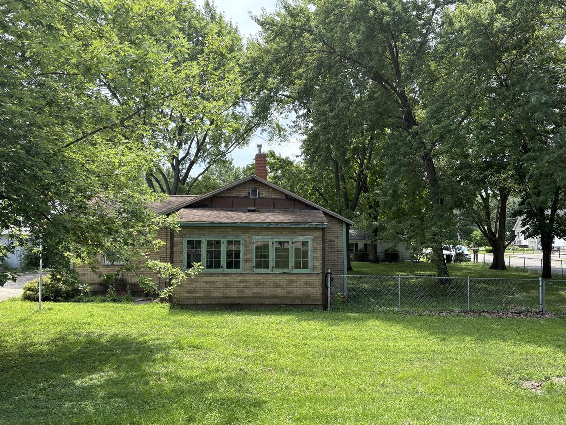805 Bellevue Ave., Ottawa, IL 61350